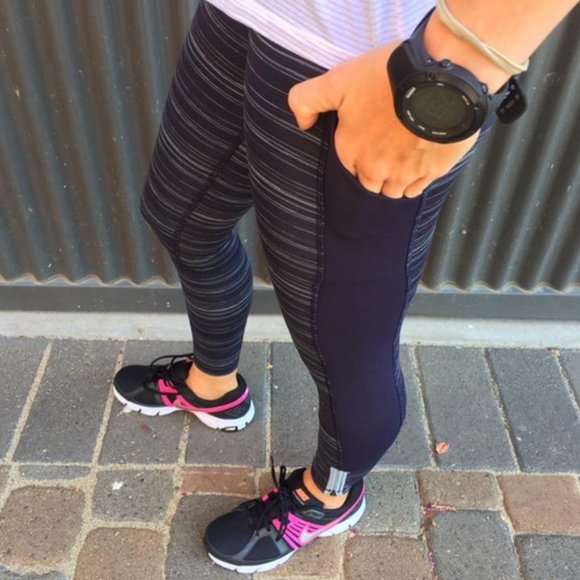 Lululemon Run the World Tight - Picture 6 of 7